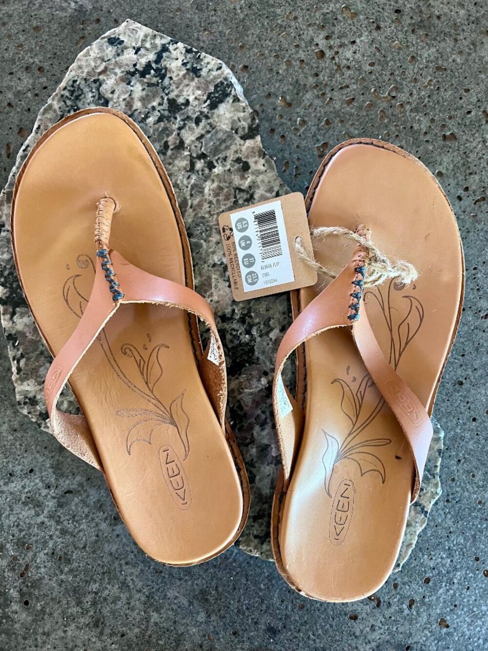 KEEN Women's Alman Flip Flop Sandals Size 6.5 Tan